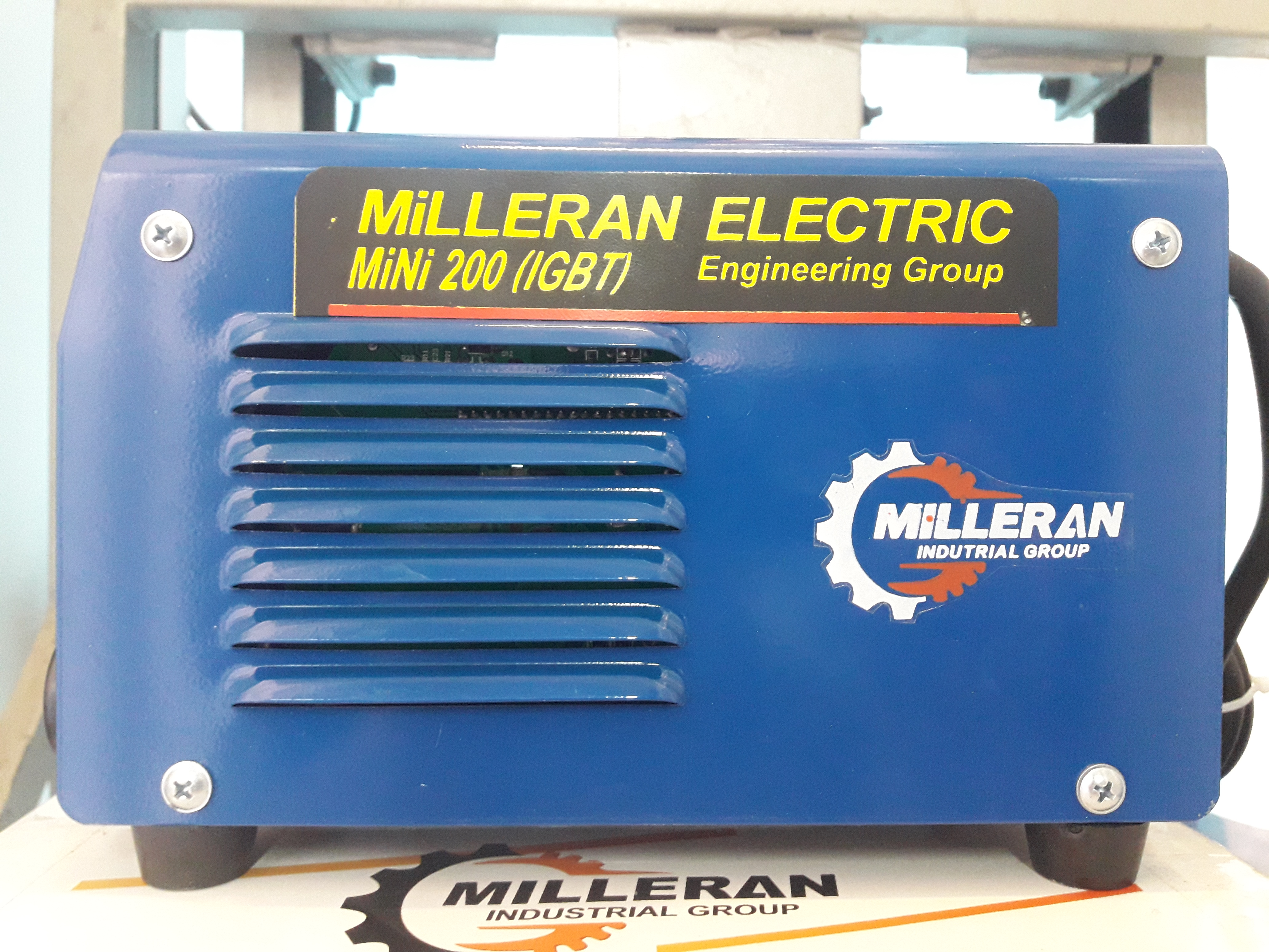 اینورتر جوش مینی 200 آمپر میلران اینورتر جوش مینی 200 آمپر میلران